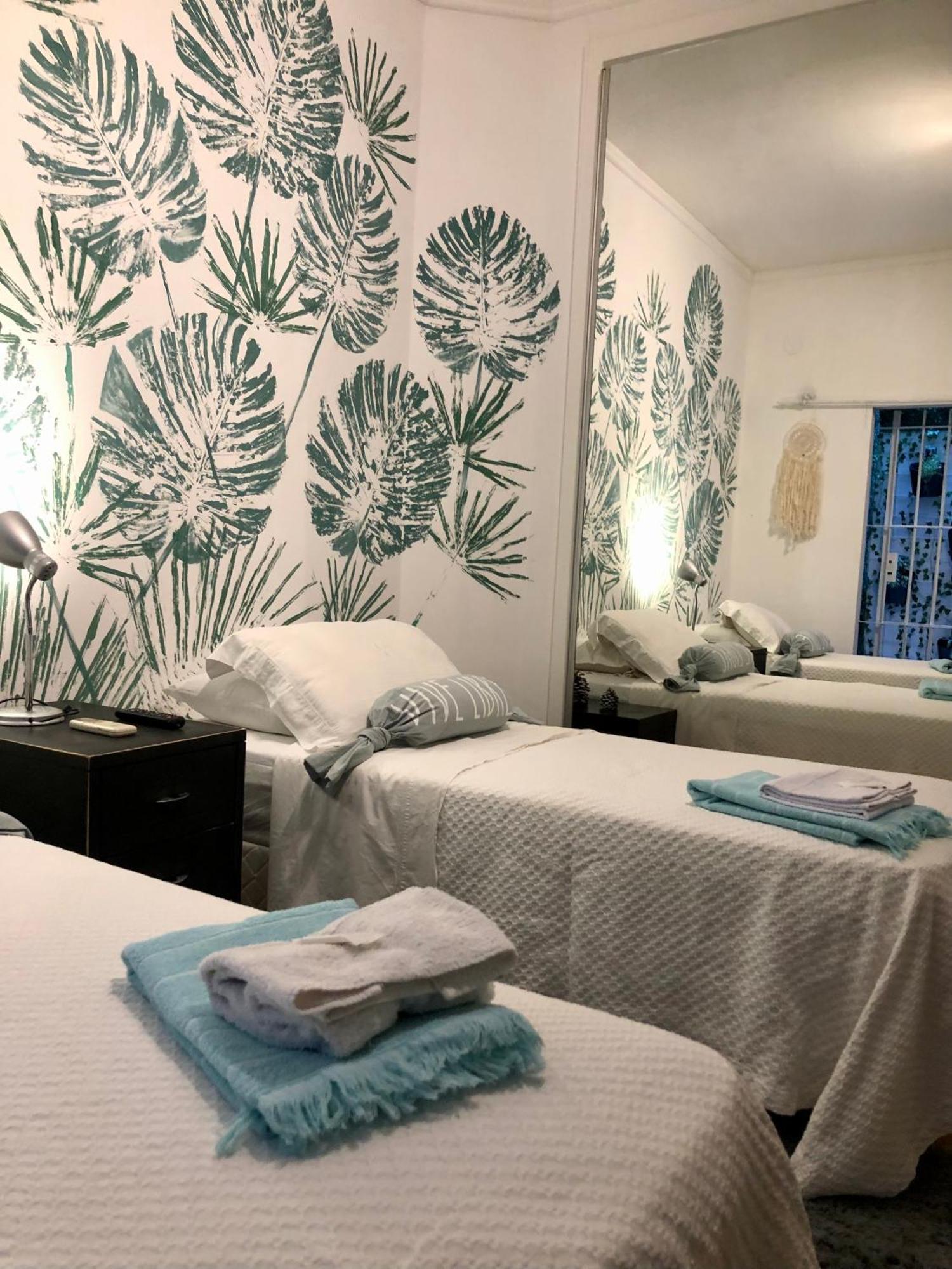 Cool Clima Bed and Breakfast Olivos Buitenkant foto
